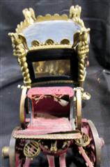 ANTIQUE VICTORIAN STYLE CARRIAGE FOR RESTORATION - ANTIQUE CARRIAGE HAS PAINTED